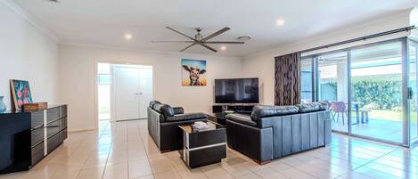 Fernseher, Arbeitsbereiche