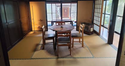 Charming Dining & Breakfast in Toei with AC, WiFi