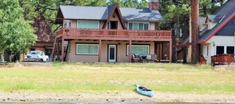 Modern Lakefront Combo