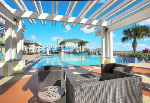 Sunset Baycation - Newly Listed Next To Lazy River