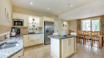 Dishwasher, highchair