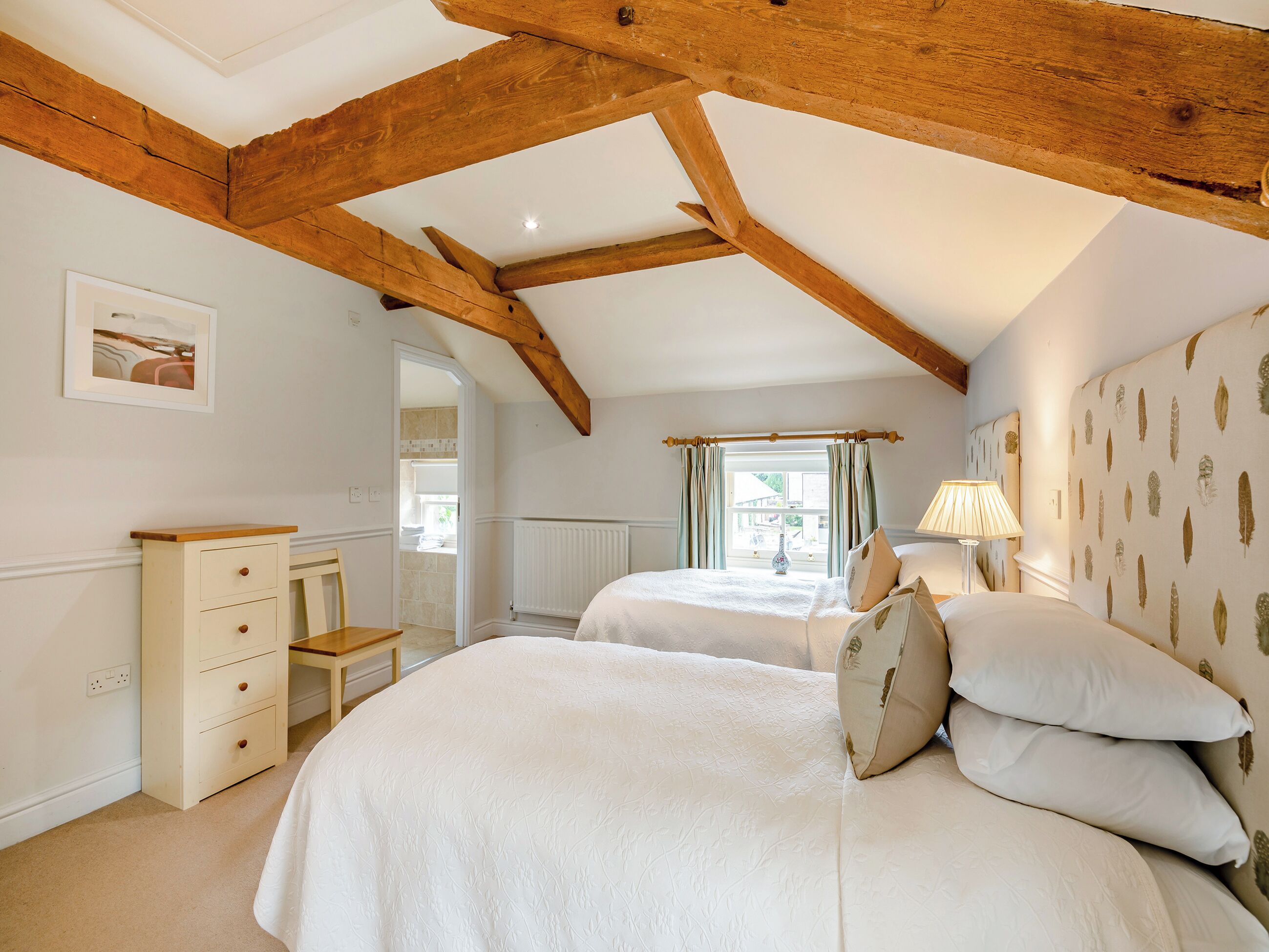 4 bedrooms, free WiFi