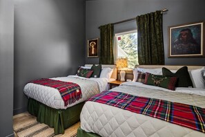 4 bedrooms, WiFi, bed sheets