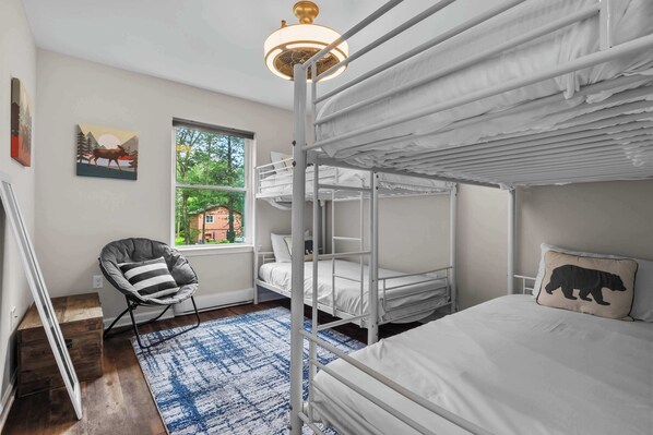 3 bedrooms, iron/ironing board, travel crib, WiFi