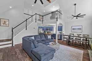 Télévision, cheminée