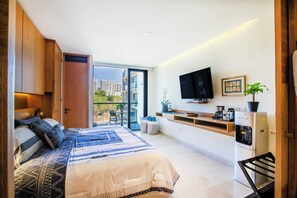 1 bedroom, desk, iron/ironing board, WiFi