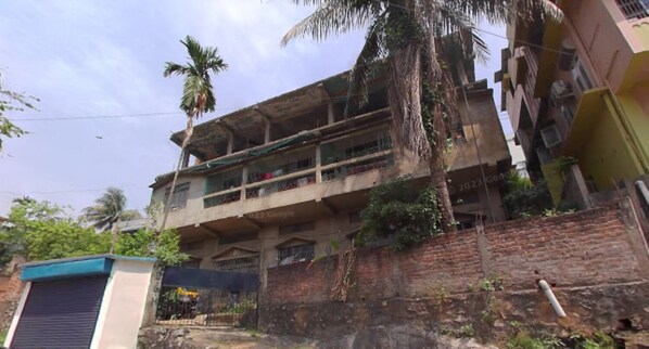 Exterior - Brahmaputra Homestay (Guwahati)