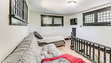 1 bedroom, Internet, bed sheets