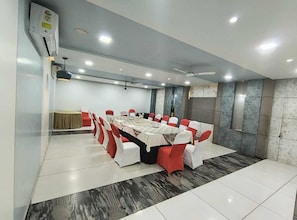 Khu phòng họp