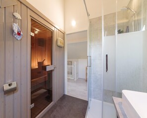 House | Spa treatment