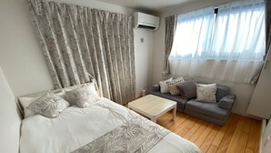 1 室のベッドルーム、WiFi、ベッドシーツ