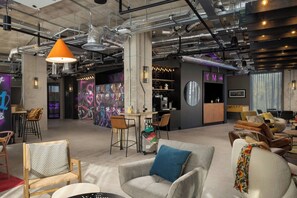 Lobby - Moxy Dublin Docklands (Dublin)