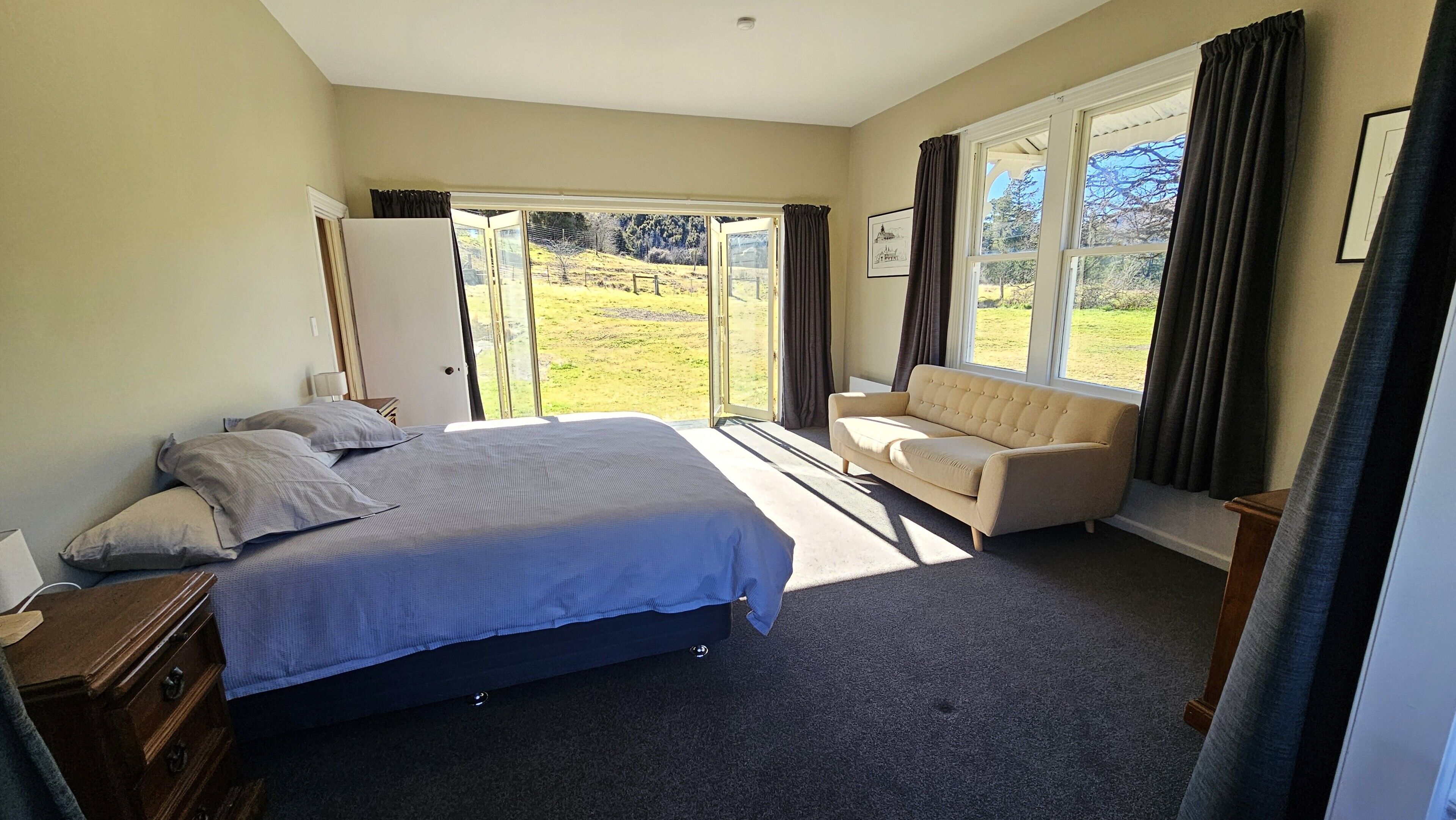 5 chambres, fer et planche à repasser, Wi-Fi gratuit, draps fournis