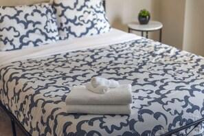 1 bedroom, desk, iron/ironing board, WiFi