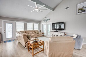 Smart TV - New Listing! Get Reel at Bahia Bay! (Rockport)