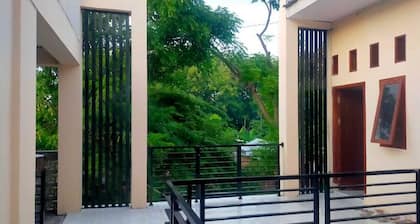 Homestay Komodo Mountain View