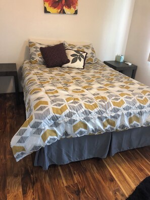 3 chambres, fer et planche à repasser, Wi-Fi, literie fournie