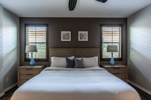 Desk, free WiFi - Luxury home with Pool/Spa/BBQ (Indio)