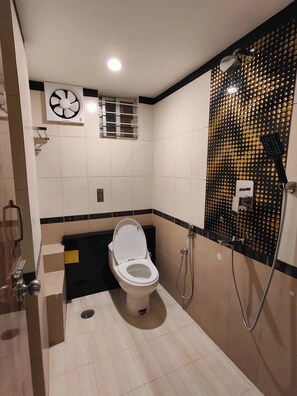 Studio, 1 Bedroom, Patio | Bathroom