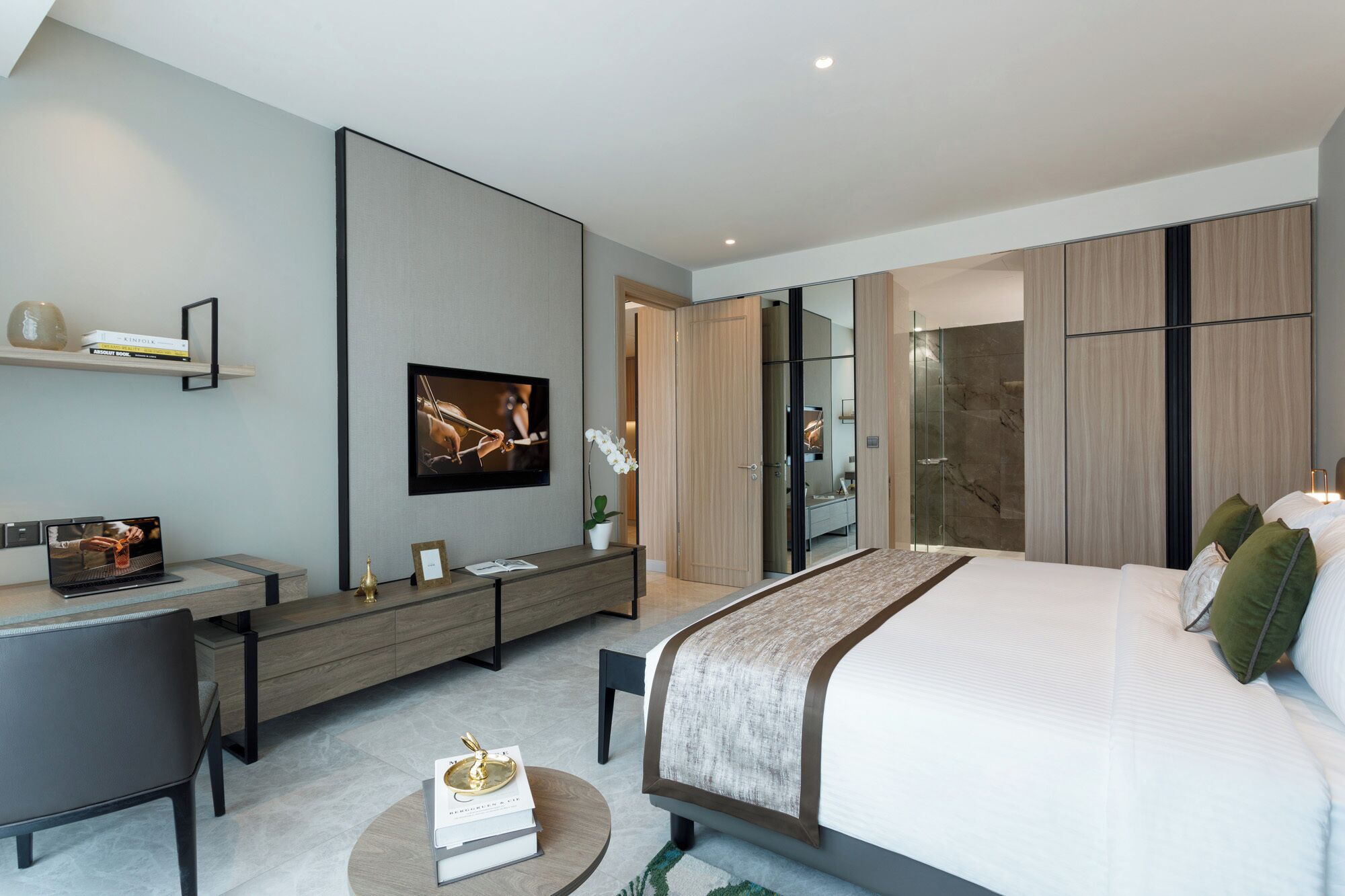 Family Suite, 2 Bedrooms | In-room safe, desk, iron/ironing board, cribs (free)