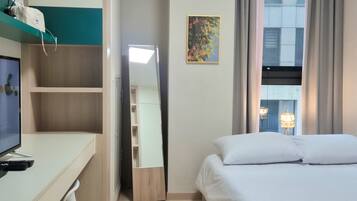 1 bedroom, iron/ironing board, WiFi, bed sheets