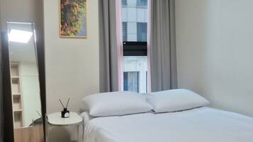 1 bedroom, iron/ironing board, WiFi, bed sheets