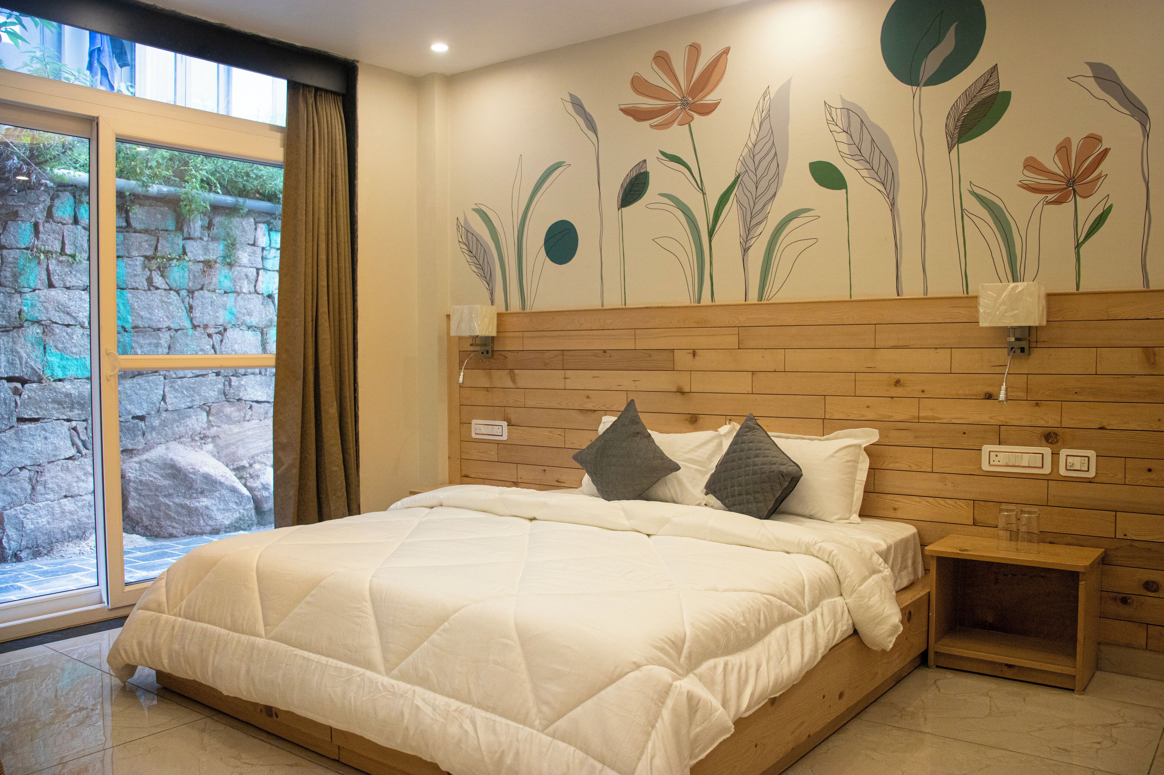 Deluxe Room | Free WiFi