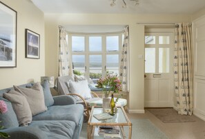 TV, fireplace, DVD player, stereo