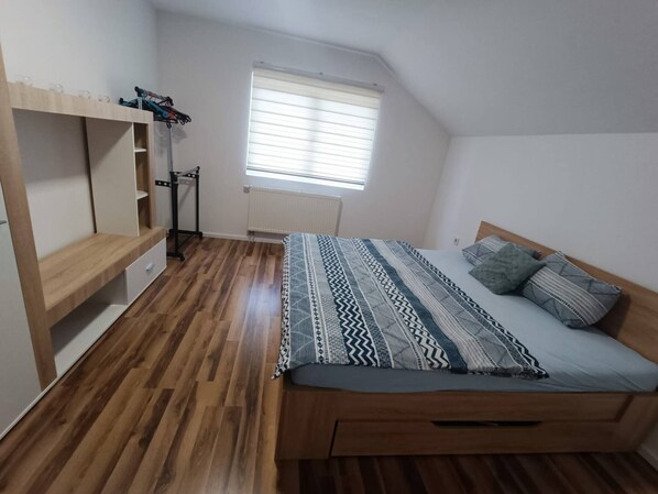 Casa, 4 camere da letto, balcone, vista montagna | 4 camere