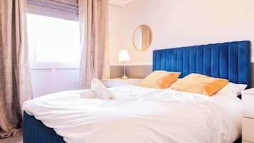 2 bedrooms, iron/ironing board, Internet, bed sheets