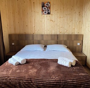 2 bedrooms, in-room safe, free WiFi, bed sheets