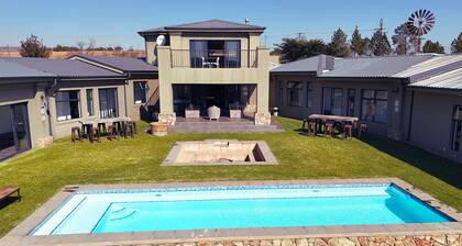 Stones Throw Manor