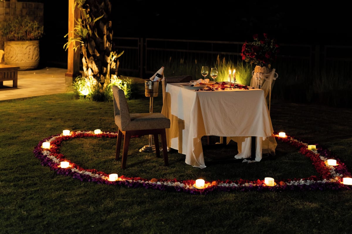 Caja de seguridad en la habitación y cortinas blackout