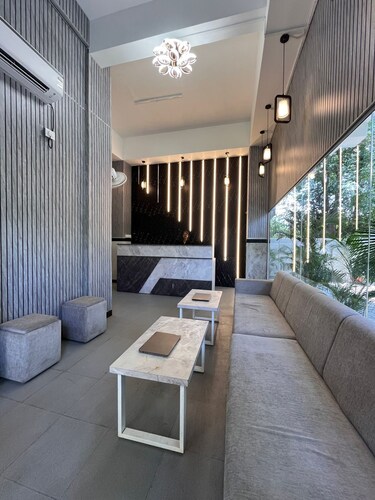 SwagStay Hotel Riviera Nagpur