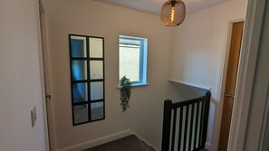 Interior - Modern Gilliver house Rural retreat sleeps 7 (Newbold Verdon)