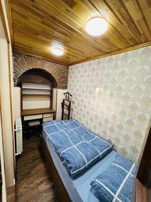 1 bedroom, WiFi - One-Bedroom in Old Tbilisi (T'bilisi)