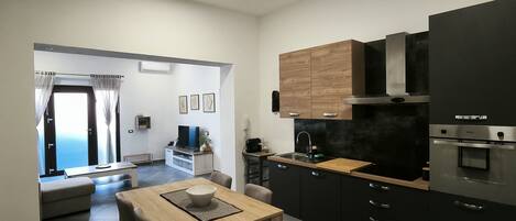 Oven, stovetop, dishwasher