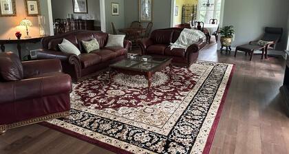 The Inn at Peacfield Farms