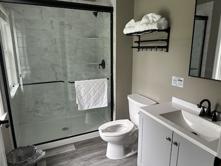 Hair dryer, towels. The Inn at Peacfield Farms