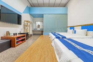 Japanese-style Quadruple Room | Free WiFi, bed sheets