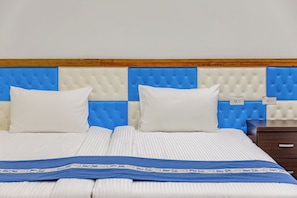 Free WiFi, bed sheets