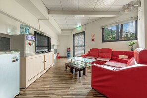 Habitación familiar | Wifi gratis y ropa de cama 