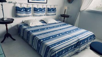 3 slaapkamers, een strijkplank/strijkijzer, wifi, beddengoed