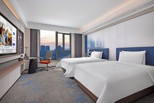 Superior-Doppel- oder -Zweibettzimmer, 2 Doppelbetten, Nichtraucher, Klimaanlage | Schreibtisch, laptopgeeigneter Arbeitsplatz, Verdunkelungsvorhänge