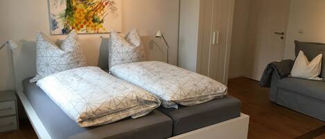 1 camera, Wi-Fi gratuito, lenzuola