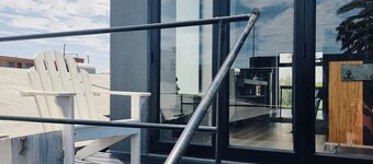 Oopsy Daisy/double story rental unit/ lagoon view