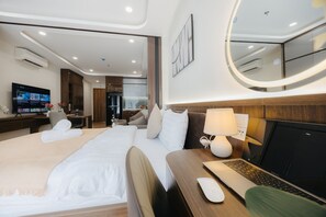 精品开间, 阳台, 庭院景观 | 办公桌、笔记本电脑工作区、免费 WiFi