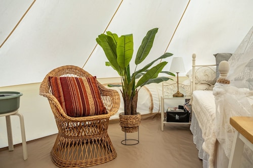 Glamping 'Tipi Yurt Tent in the Lake District' with Private Terrace, Garden, and Wi-Fi