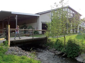 Property grounds - Holiday Apartment '4, 53sqm' with Shared Terrace, Shared Garden and Wi-Fi (Schmallenberg)