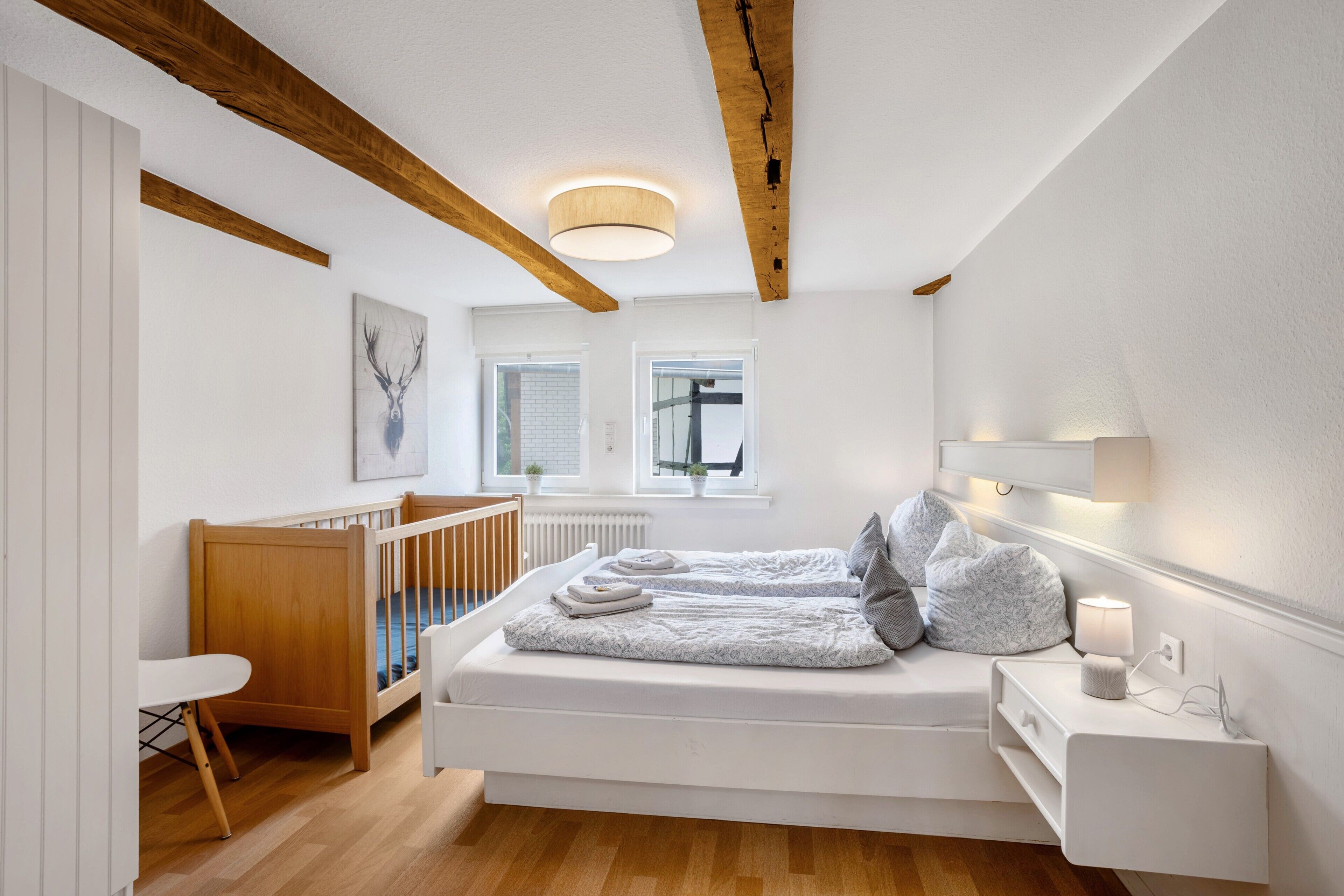 2 habitaciones, tabla de planchar con plancha y wifi gratis 